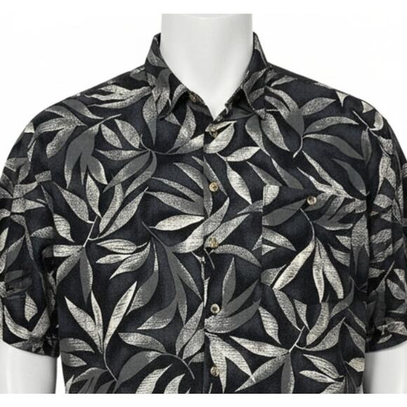 Diamante Hawaiian Shirt Size L Gray Leaf Pattern Button Up All Over Print - Picture 1 of 9